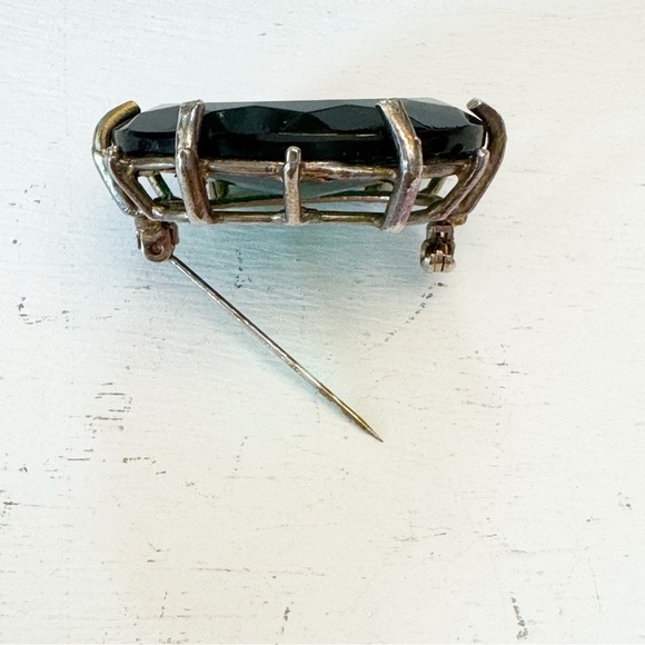 Big and Bold Gold Silver Tone Vintage Green Glass Rhinestone Brooch - Picture 8 of 12